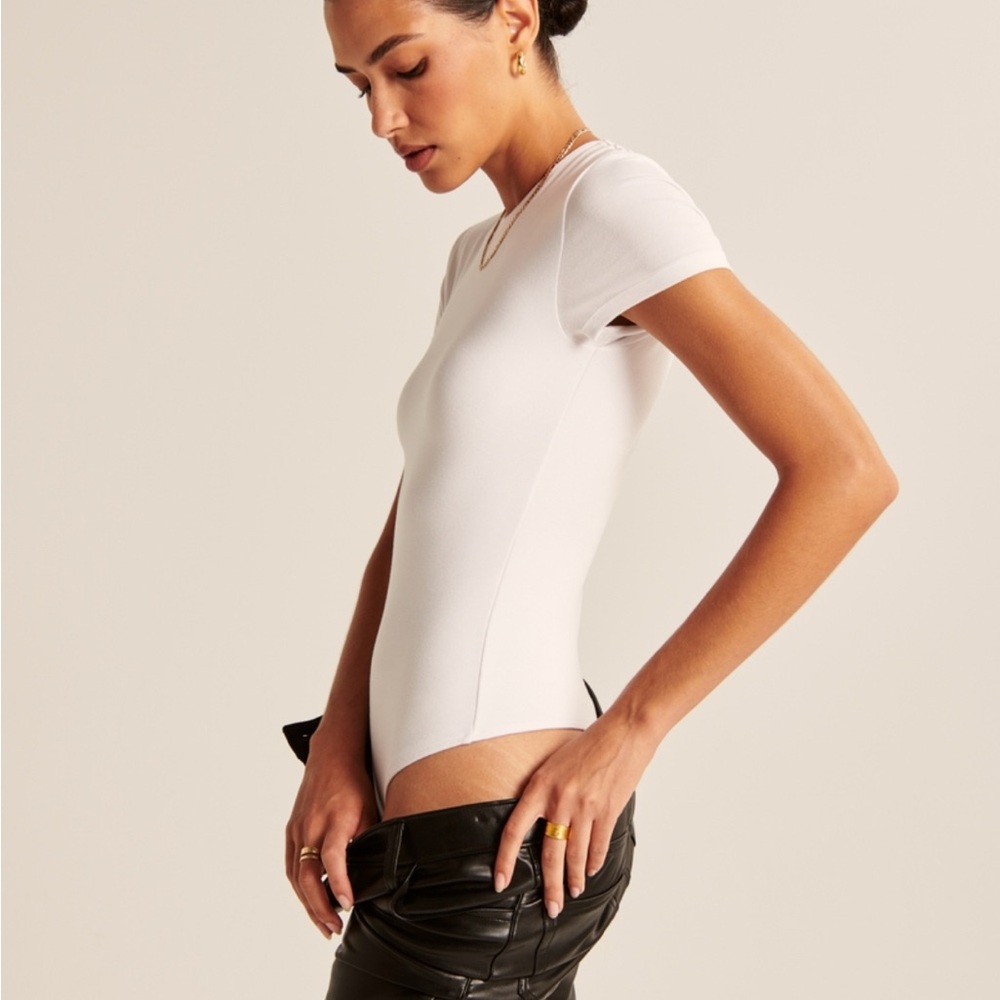NWT Abercrombie Bodysuit